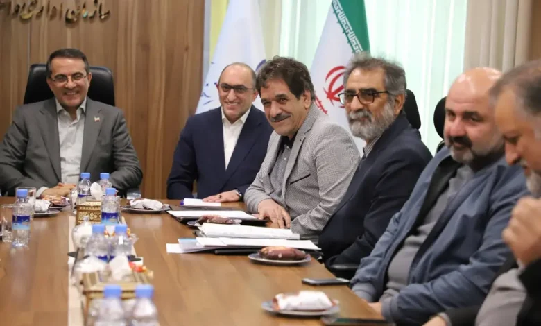 نشست هم اندیشی با بازنشستگان