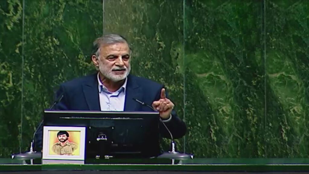 چرا وضعیت نیروهای شرکتی هنوز نامعلوم باقی مانده است؟ 6 شناسنامه قانون | 688059