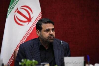 انتقاد از بی انضباطی در حقوق دستمزدبگیران و حقوق ناکافی فرهنگیان و نیروهای امنیتی و نظامی 11 انتقاد از بی انضباطی در حقوق